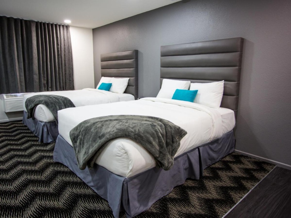 Siegel Select Convention Center Image 13