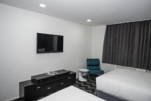 Siegel Select Convention Center image 32